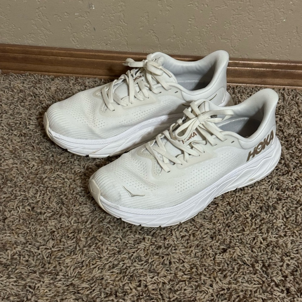 Hoka Women's Athletic Shoes in White and Gold Size 8.5